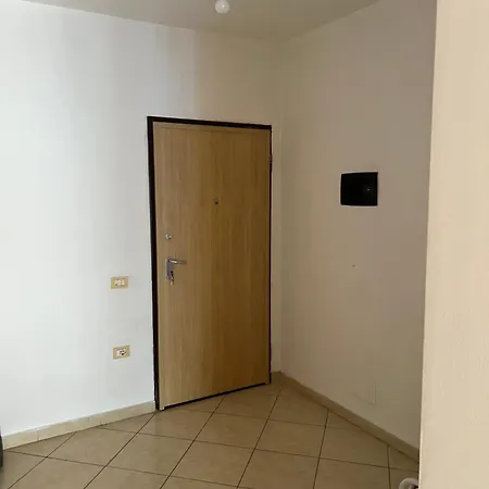 Apartment Guest